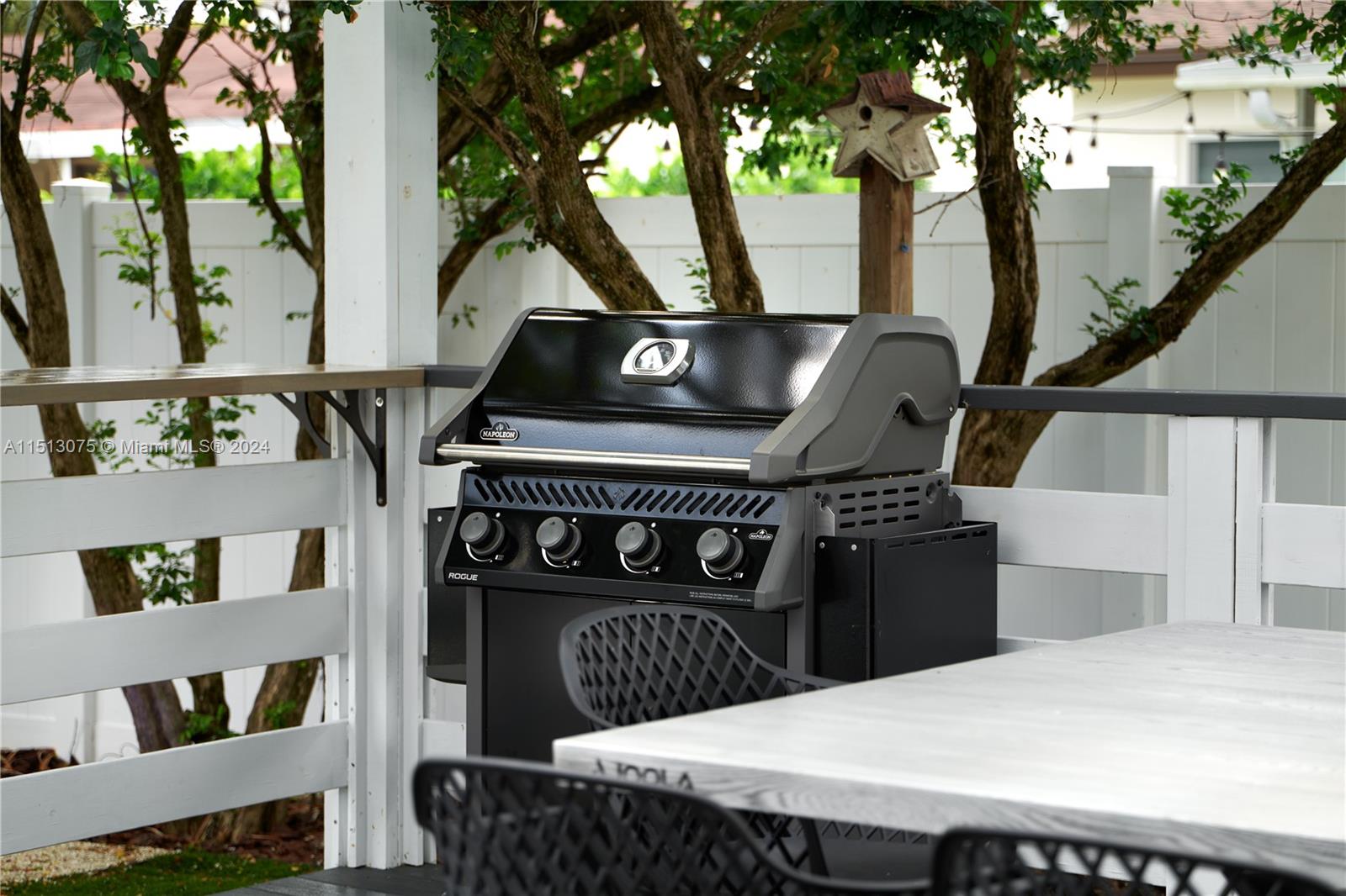 633 SW 4th St, Hallandale Beach, Florida 33009, 3 Bedrooms Bedrooms, ,2 BathroomsBathrooms,Residential,For Sale,633 SW 4th St,A11513075