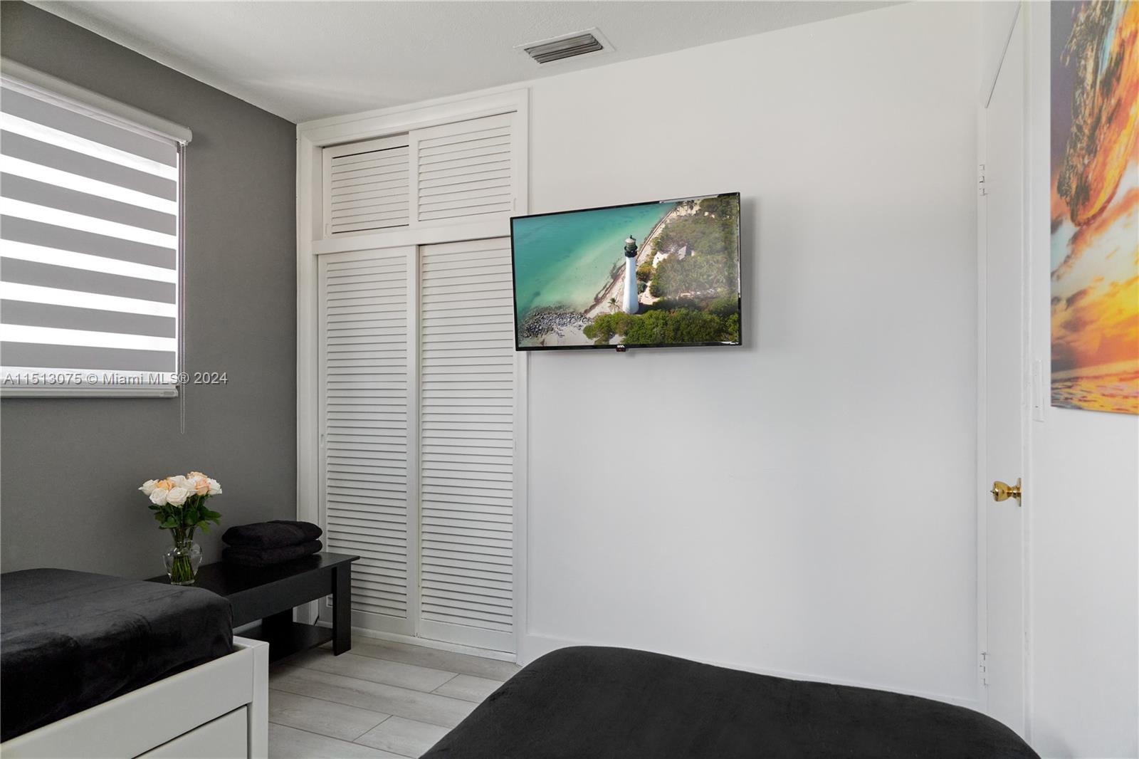 633 SW 4th St, Hallandale Beach, Florida 33009, 3 Bedrooms Bedrooms, ,2 BathroomsBathrooms,Residential,For Sale,633 SW 4th St,A11513075