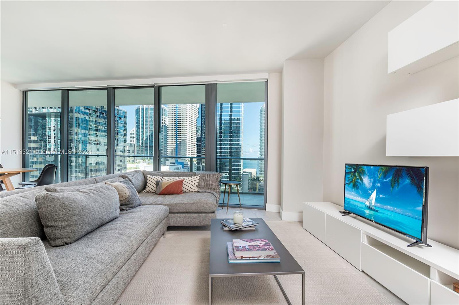 1300 S miami ave 1001, Miami, Florida 33128, 2 Bedrooms Bedrooms, ,2 BathroomsBathrooms,Residential,For Sale,1300 S miami ave 1001,A11513321