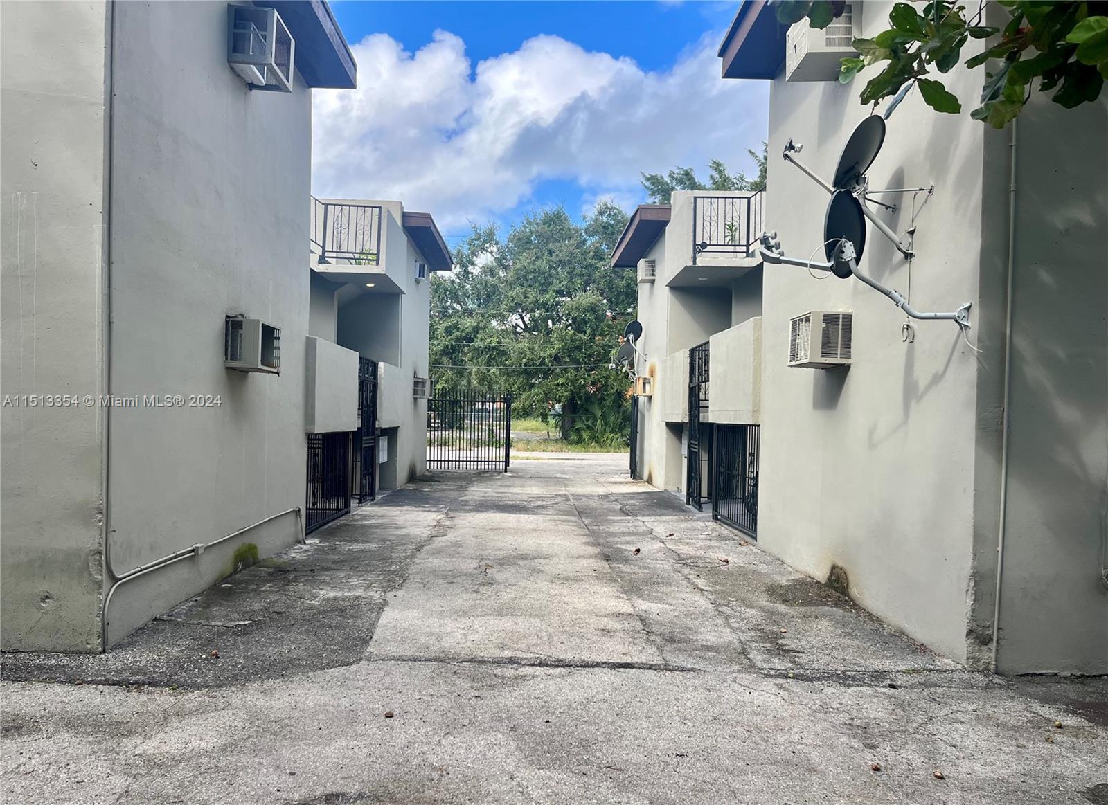 7521 NE 2nd Ct, Miami, Florida 33138, ,Residentialincome,For Sale,7521 NE 2nd Ct,A11513354