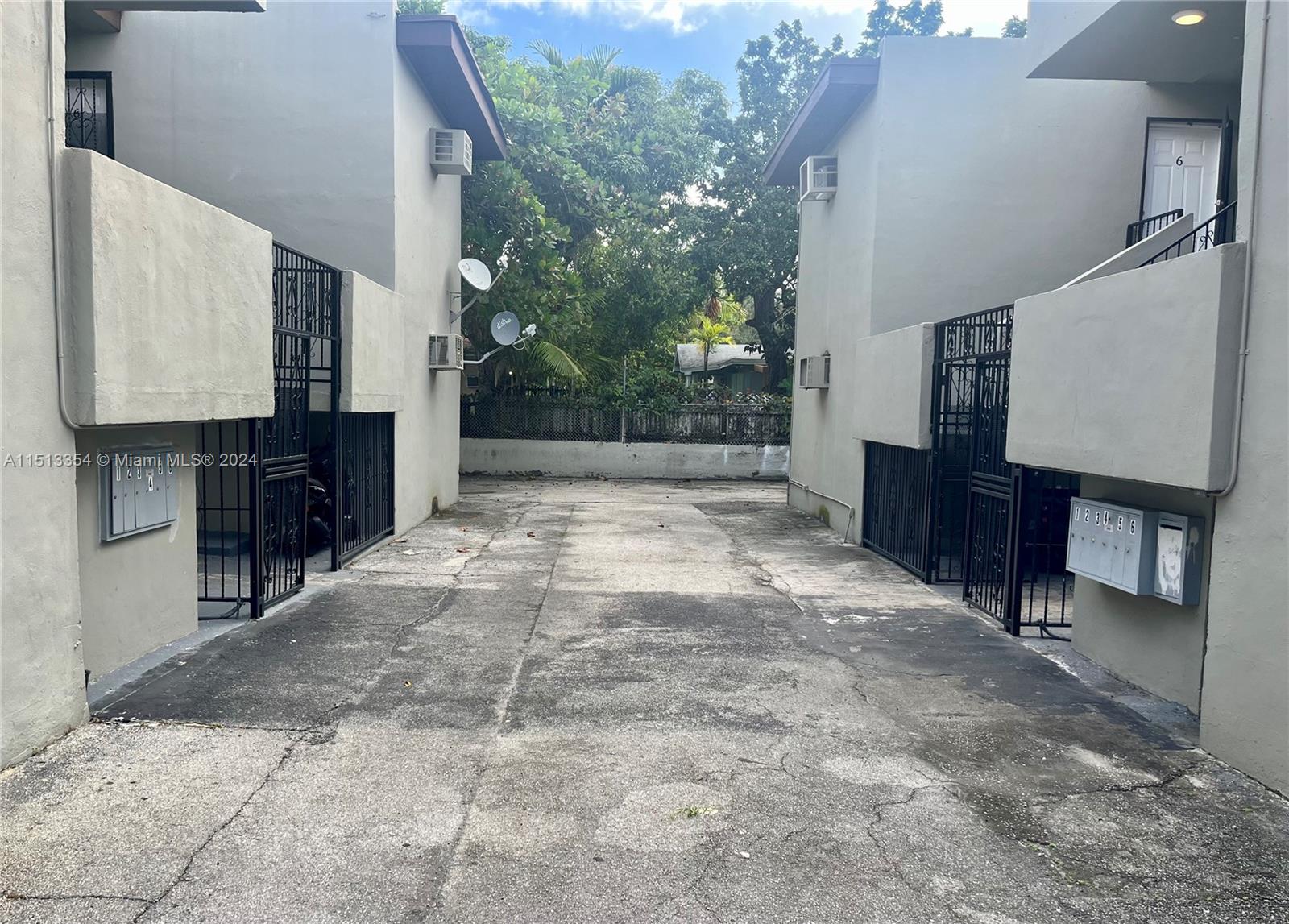 7521 NE 2nd Ct, Miami, Florida 33138, ,Residentialincome,For Sale,7521 NE 2nd Ct,A11513354