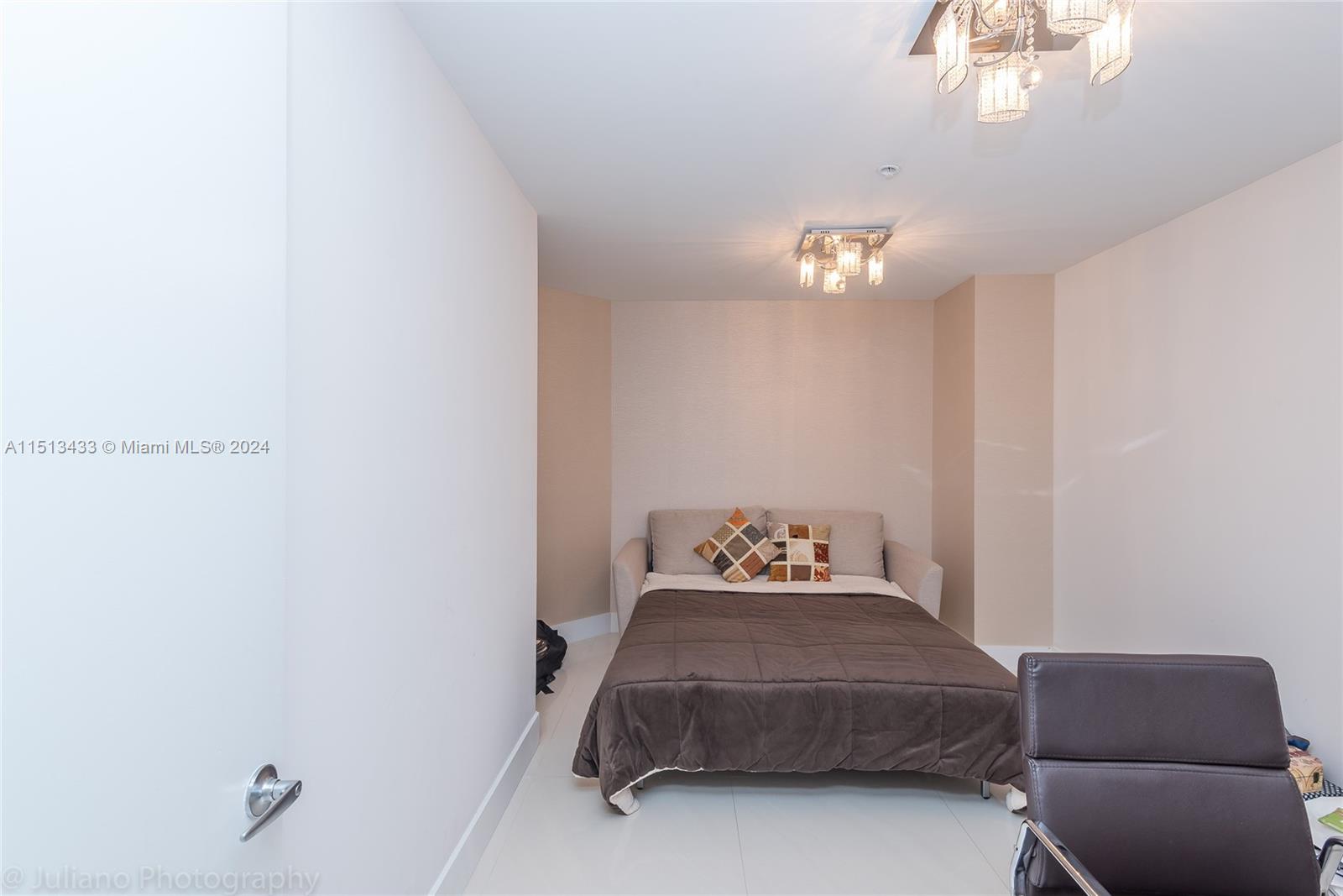 17301 Biscayne Blvd 210, North Miami Beach, Florida 33160, 3 Bedrooms Bedrooms, ,3 BathroomsBathrooms,Residential,For Sale,17301 Biscayne Blvd 210,A11513433