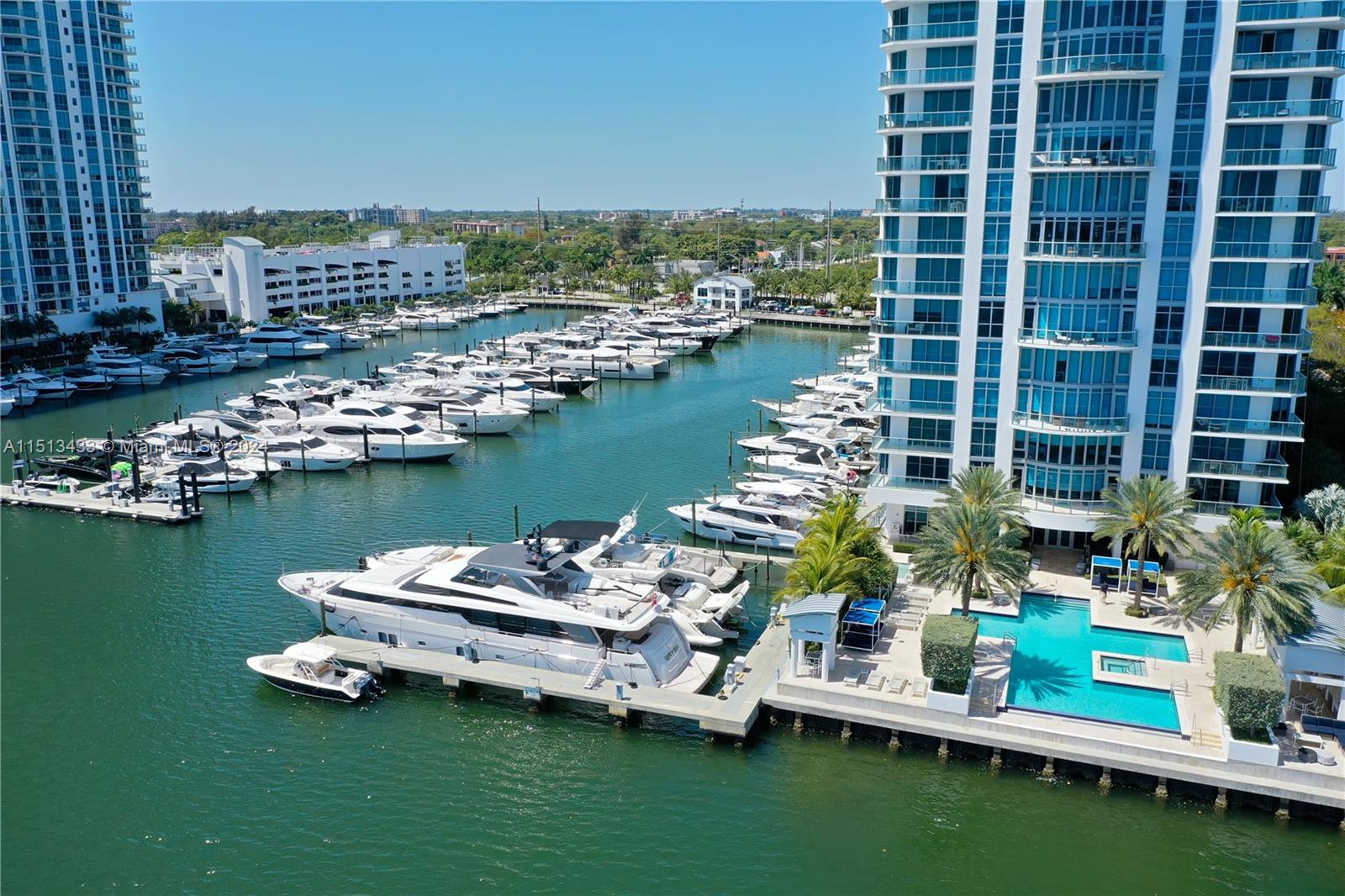 17301 Biscayne Blvd 210, North Miami Beach, Florida 33160, 3 Bedrooms Bedrooms, ,3 BathroomsBathrooms,Residential,For Sale,17301 Biscayne Blvd 210,A11513433