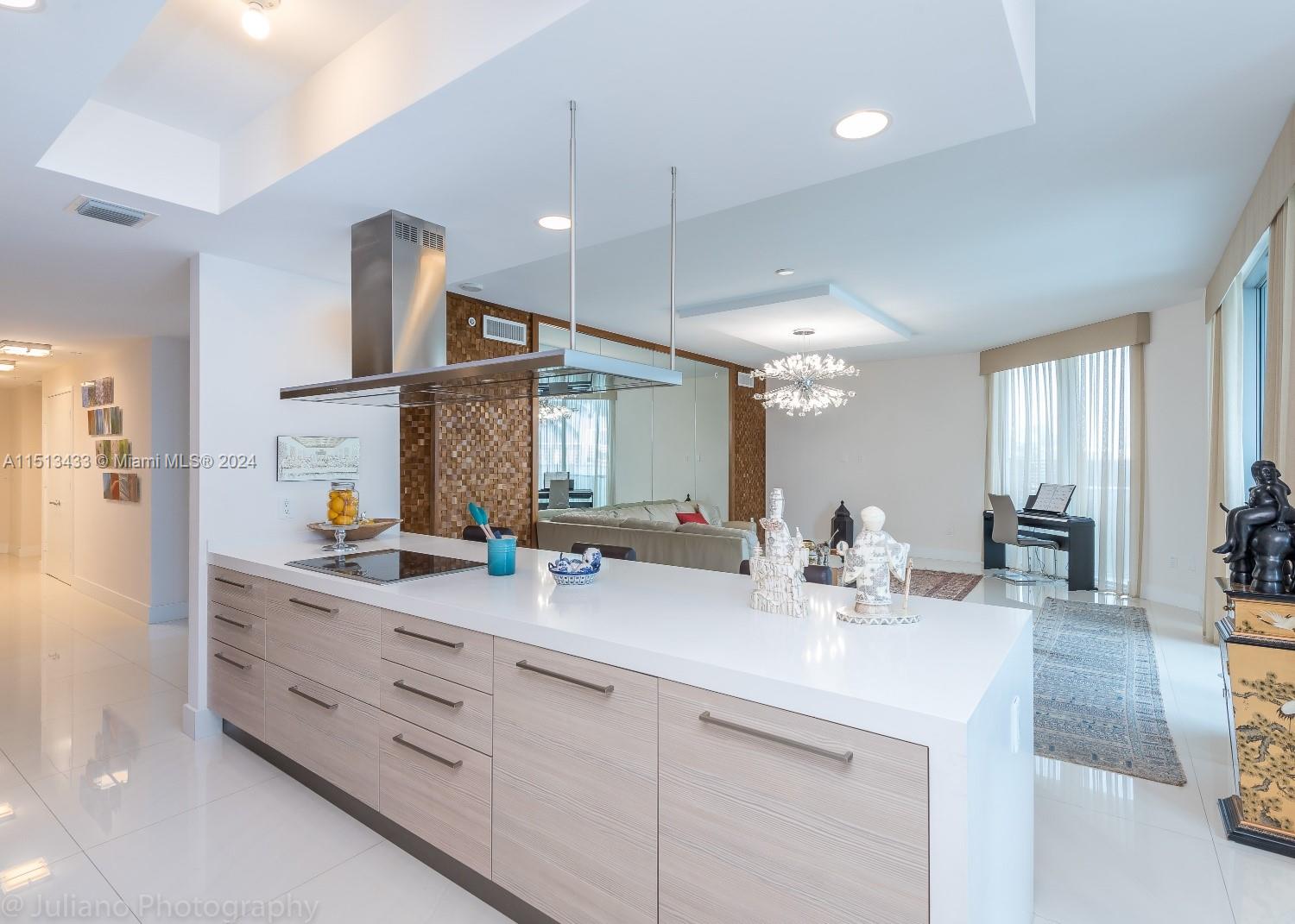 17301 Biscayne Blvd 210, North Miami Beach, Florida 33160, 3 Bedrooms Bedrooms, ,3 BathroomsBathrooms,Residential,For Sale,17301 Biscayne Blvd 210,A11513433