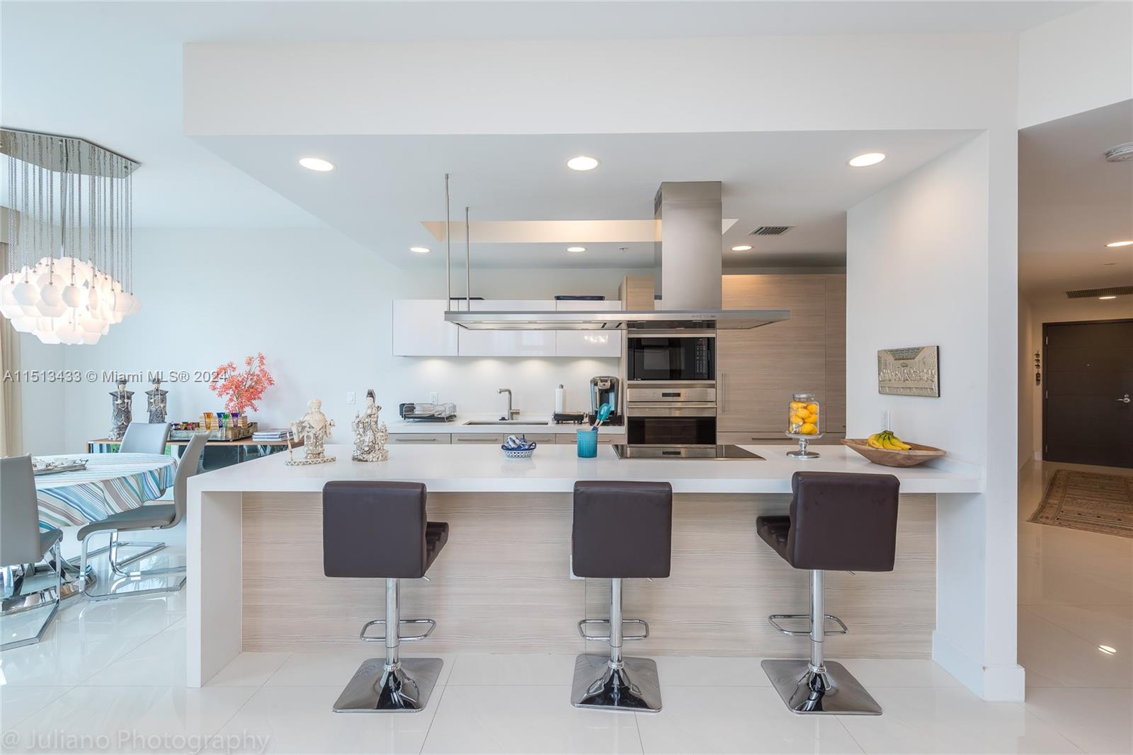 17301 Biscayne Blvd 210, North Miami Beach, Florida 33160, 3 Bedrooms Bedrooms, ,3 BathroomsBathrooms,Residential,For Sale,17301 Biscayne Blvd 210,A11513433