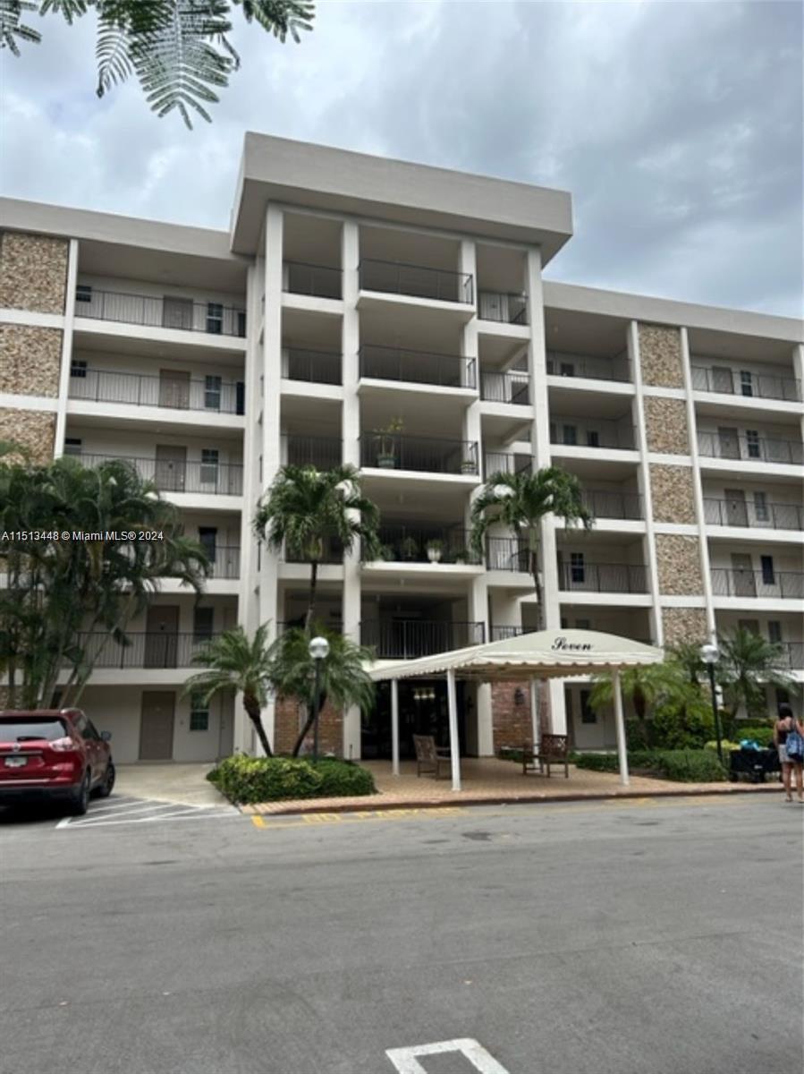 2801 N Palm Aire Drive 607, Pompano Beach, Florida 33069, 1 Bedroom Bedrooms, ,1 BathroomBathrooms,Residentiallease,For Rent,2801 N Palm Aire Drive 607,A11513448