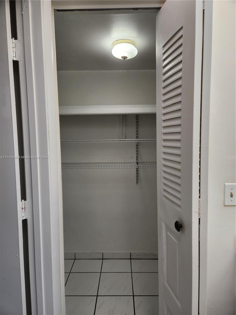 8401 SW 107th Ave 150E, Miami, Florida 33173, 2 Bedrooms Bedrooms, ,2 BathroomsBathrooms,Residentiallease,For Rent,8401 SW 107th Ave 150E,A11513265