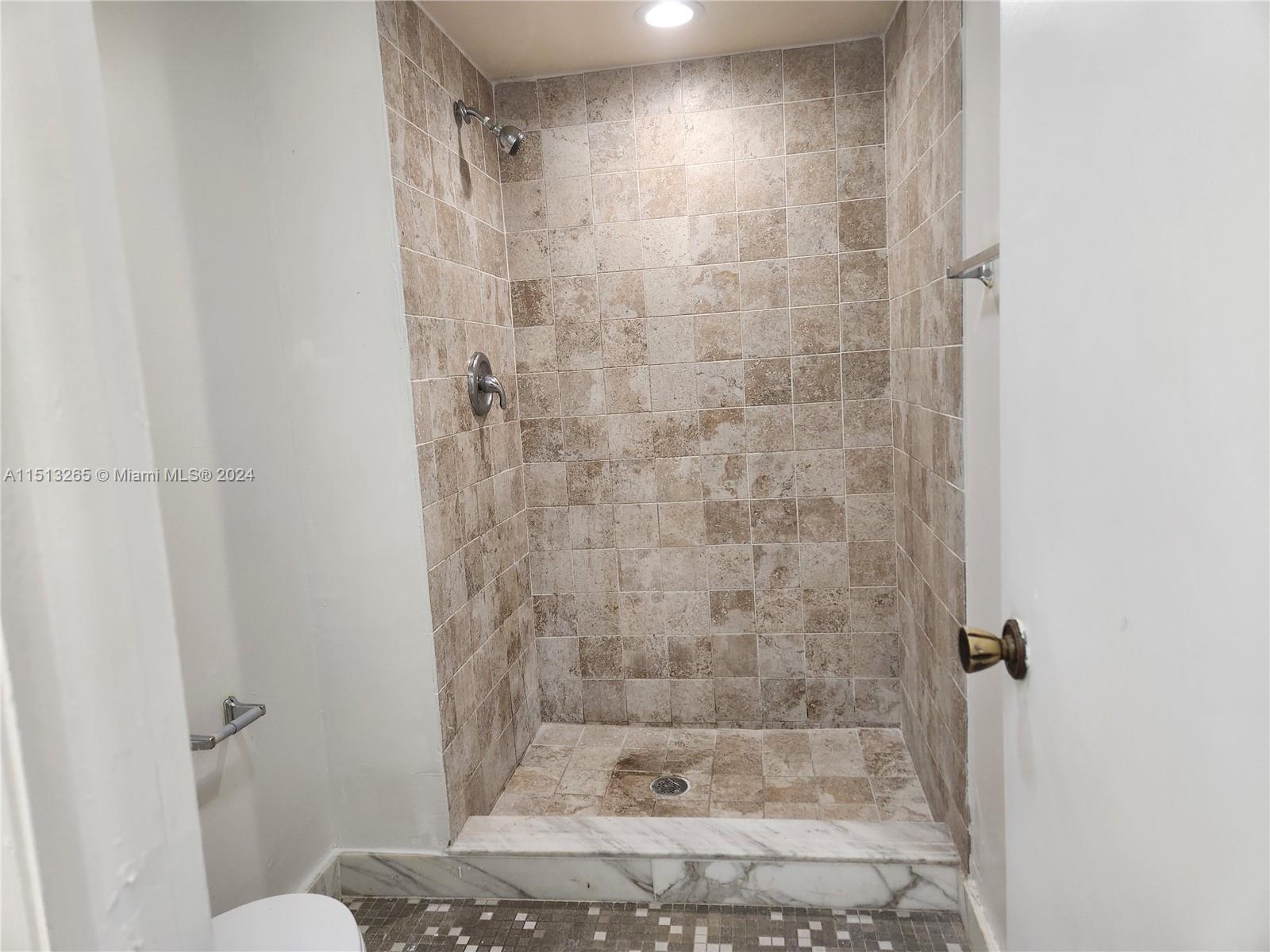 8401 SW 107th Ave 150E, Miami, Florida 33173, 2 Bedrooms Bedrooms, ,2 BathroomsBathrooms,Residentiallease,For Rent,8401 SW 107th Ave 150E,A11513265