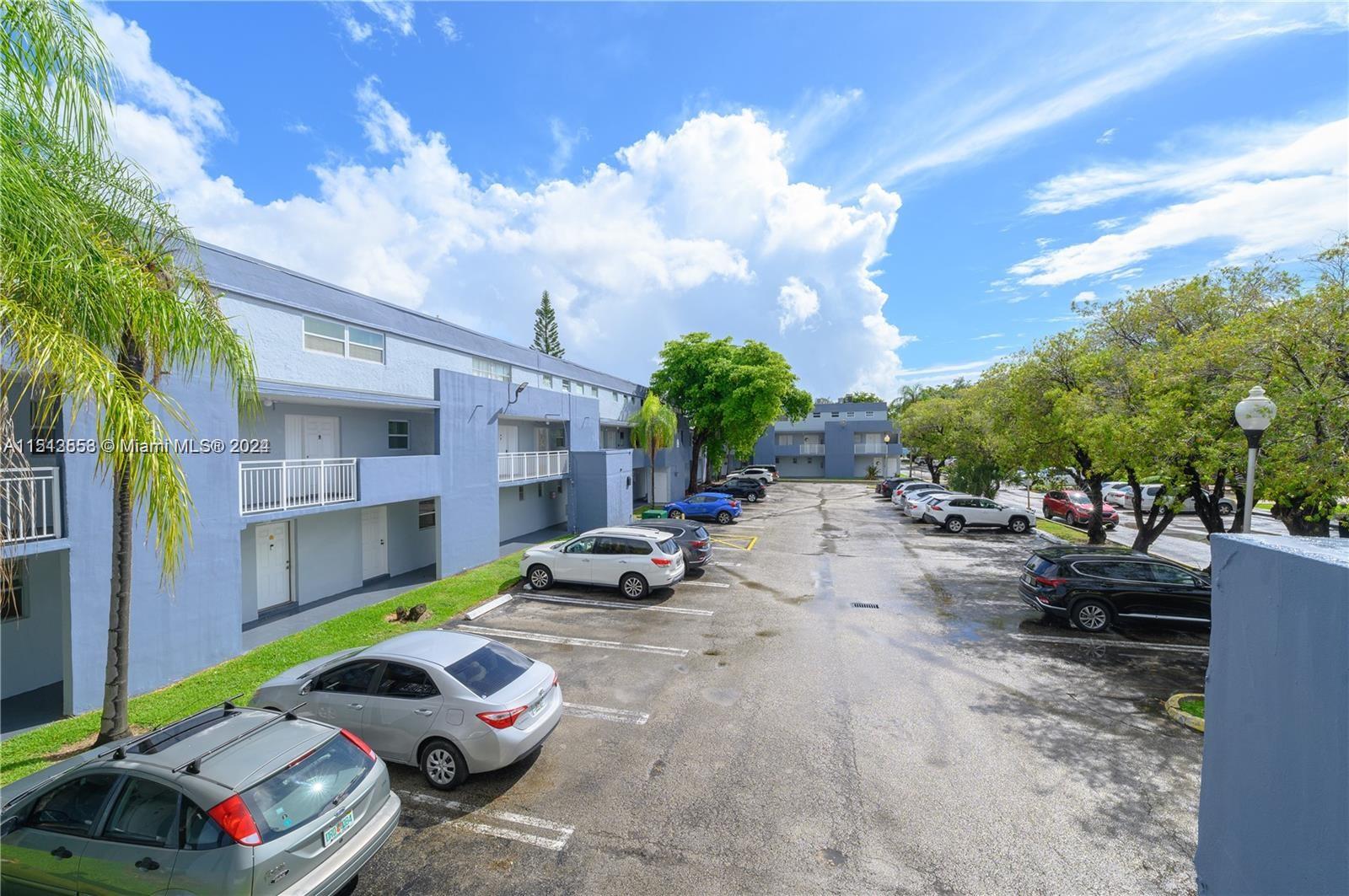 9375 Fontainebleau Blvd L417, Miami, Florida 33172, 2 Bedrooms Bedrooms, ,1 BathroomBathrooms,Residential,For Sale,9375 Fontainebleau Blvd L417,A11513553
