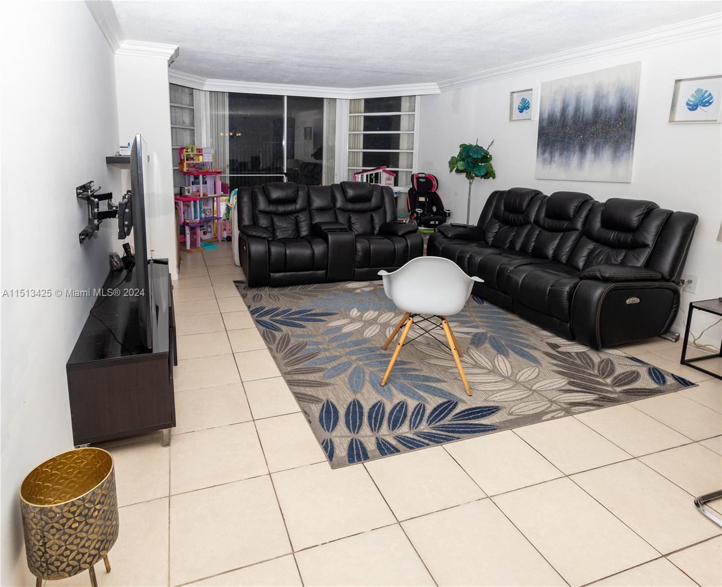 1401 NE 191st St D101, Miami, Florida 33179, 2 Bedrooms Bedrooms, ,2 BathroomsBathrooms,Residential,For Sale,1401 NE 191st St D101,A11513425