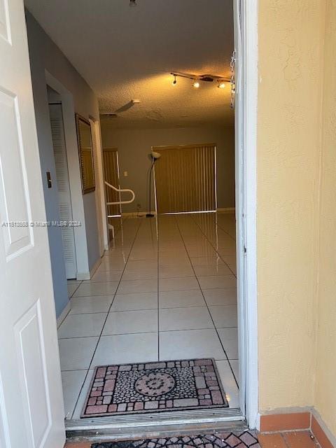 452 SW 2nd St 12, Miami, Florida 33130, 3 Bedrooms Bedrooms, ,1 BathroomBathrooms,Residentiallease,For Rent,452 SW 2nd St 12,A11513558