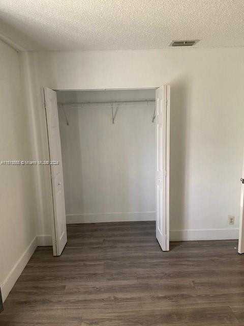 452 SW 2nd St 12, Miami, Florida 33130, 3 Bedrooms Bedrooms, ,1 BathroomBathrooms,Residentiallease,For Rent,452 SW 2nd St 12,A11513558