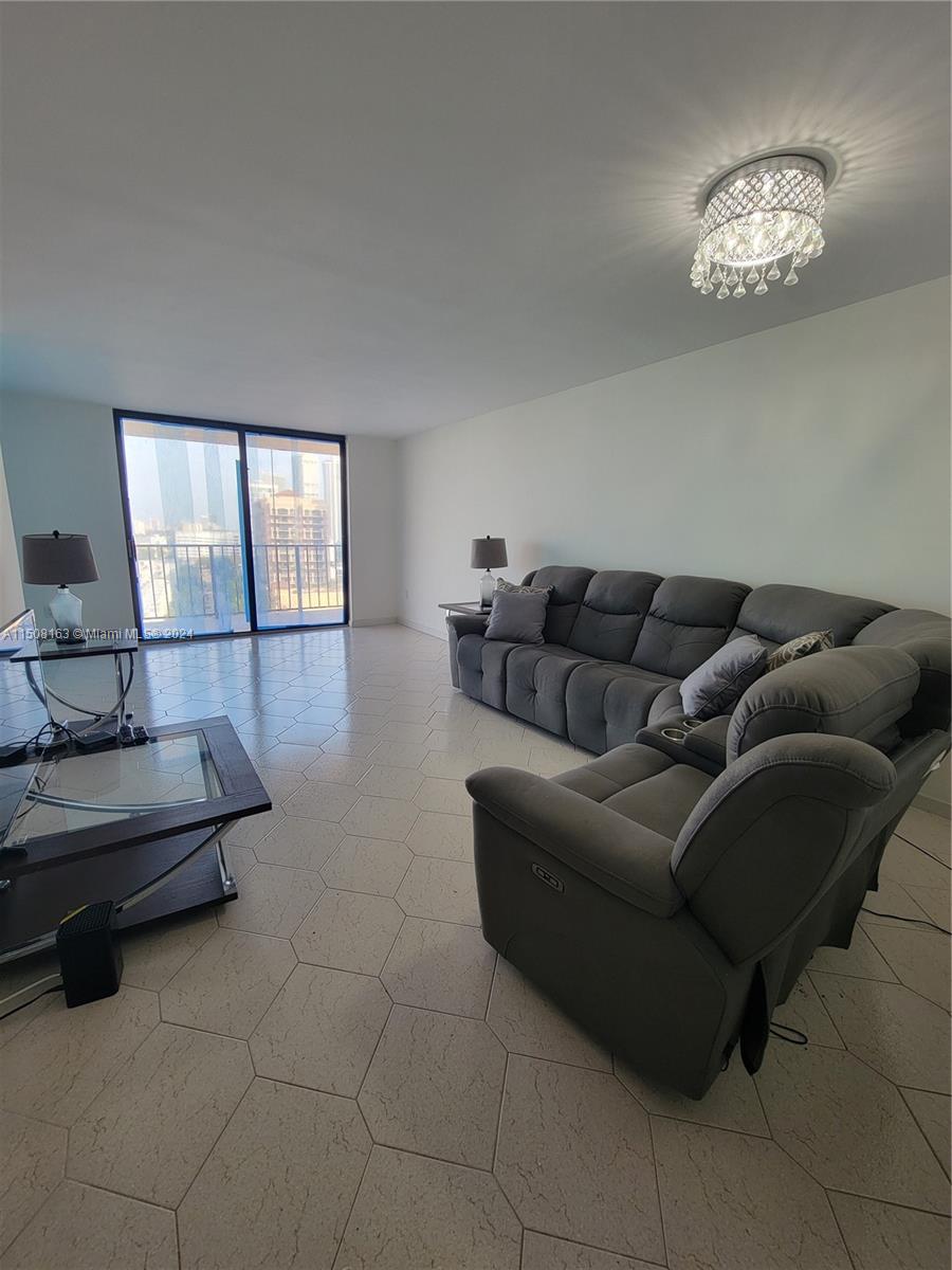 210 N 174th St 1514, Sunny Isles Beach, Florida 33160, 1 Bedroom Bedrooms, ,1 BathroomBathrooms,Residentiallease,For Rent,210 N 174th St 1514,A11508163