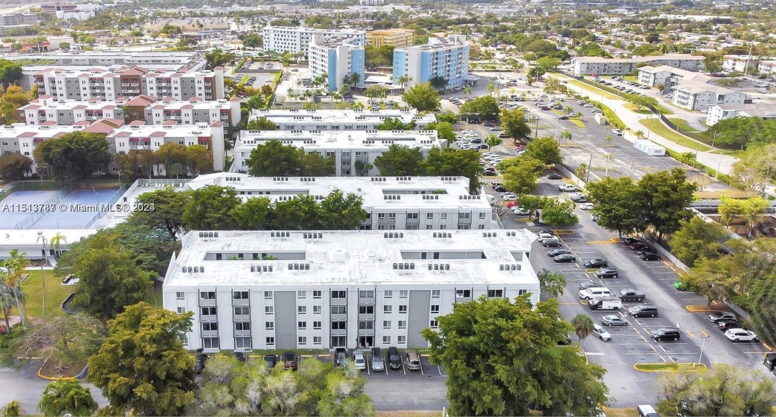10820 SW 200th dr OFC, Cutler Bay, Florida 33157, 2 Bedrooms Bedrooms, ,1 BathroomBathrooms,Residentiallease,For Rent,10820 SW 200th dr OFC,A11513787