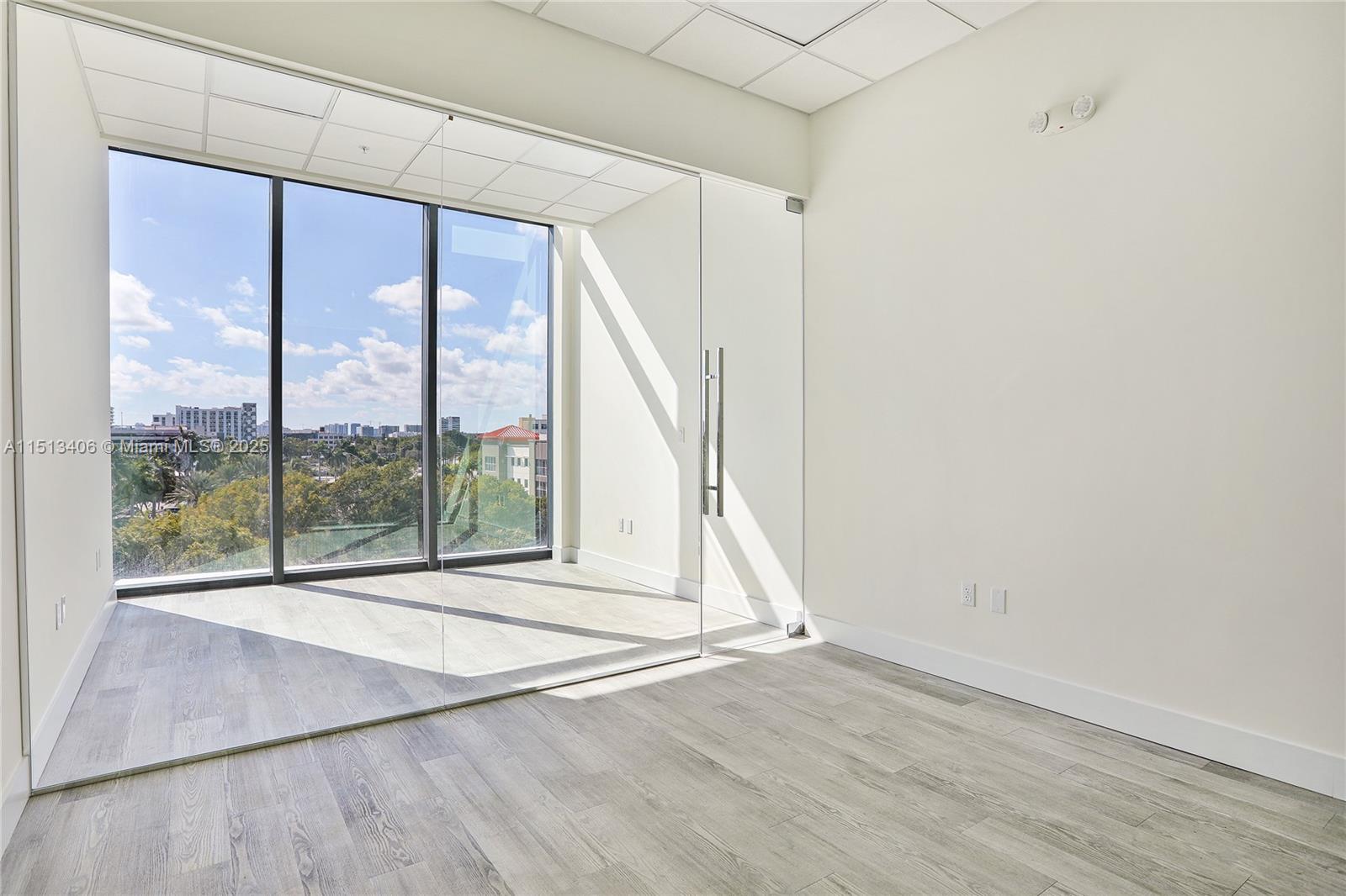 21290 BISCAYNE BLVD. 410, Aventura, Florida 33180, ,Commerciallease,For Rent,21290 BISCAYNE BLVD. 410,A11513406