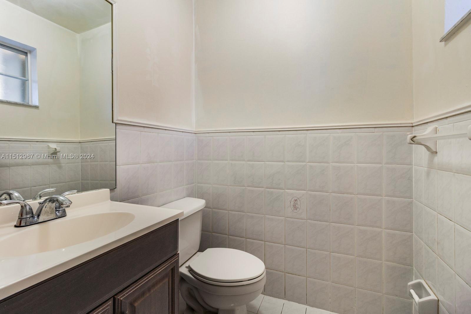 6753 NW 182nd St 104, Hialeah, Florida 33015, 3 Bedrooms Bedrooms, ,2 BathroomsBathrooms,Residential,For Sale,6753 NW 182nd St 104,A11512967