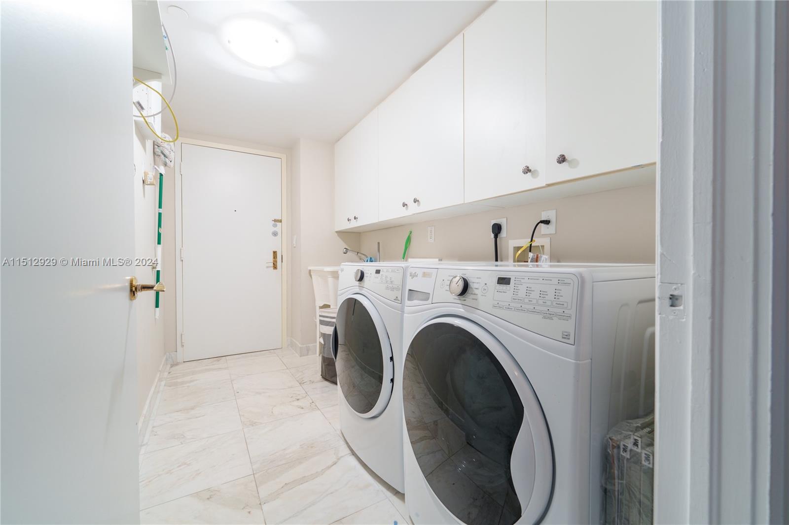 9595 Collins Ave N5-B, Surfside, Florida 33154, 3 Bedrooms Bedrooms, ,3 BathroomsBathrooms,Residential,For Sale,9595 Collins Ave N5-B,A11512929