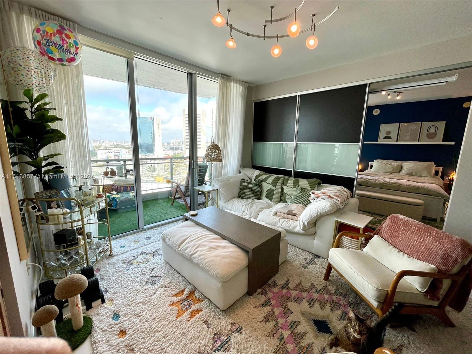 90 SW 3rd St 2207, Miami, Florida 33130, 1 Bedroom Bedrooms, ,1 BathroomBathrooms,Residential,For Sale,90 SW 3rd St 2207,A11513857