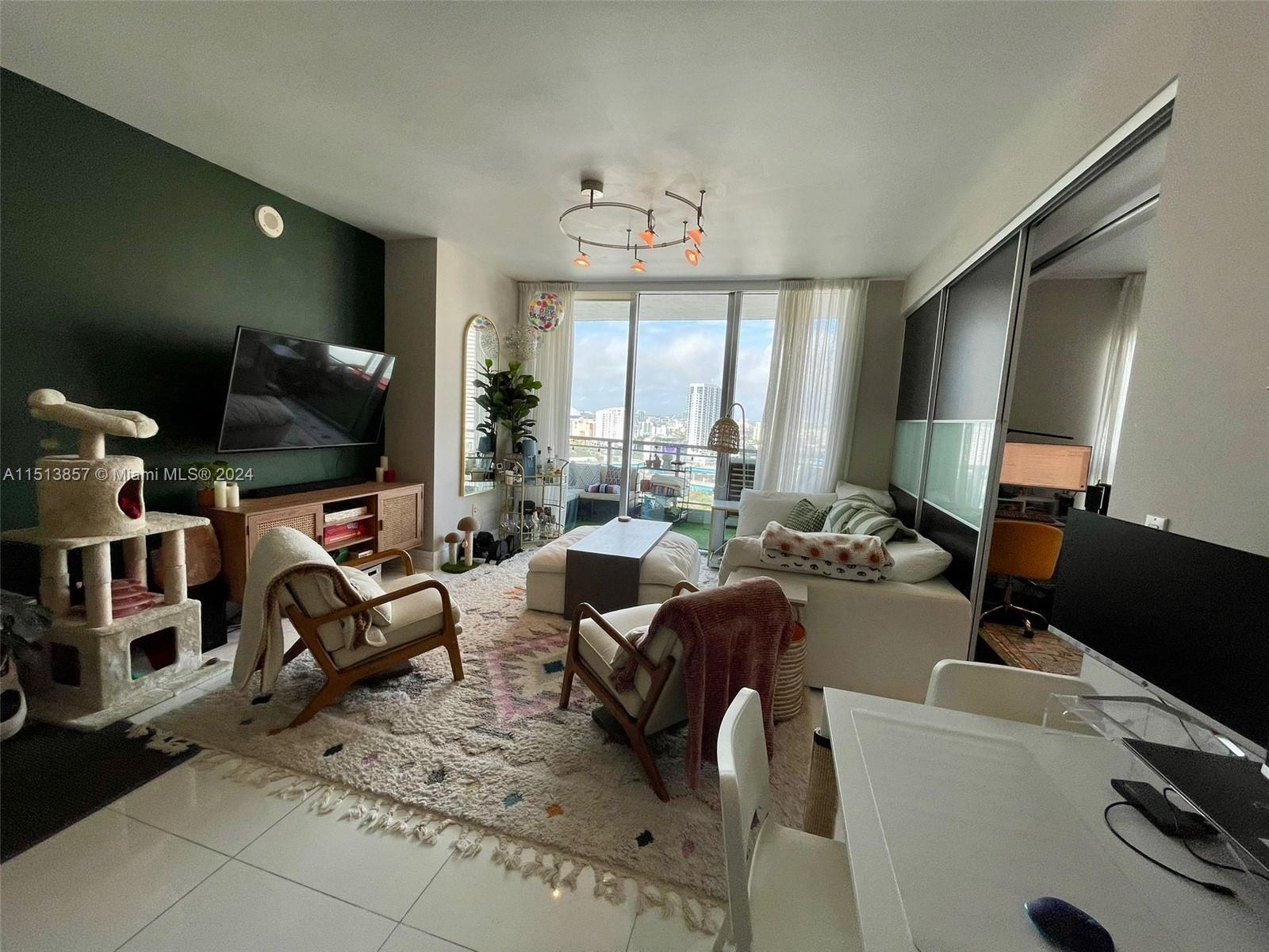 90 SW 3rd St 2207, Miami, Florida 33130, 1 Bedroom Bedrooms, ,1 BathroomBathrooms,Residential,For Sale,90 SW 3rd St 2207,A11513857