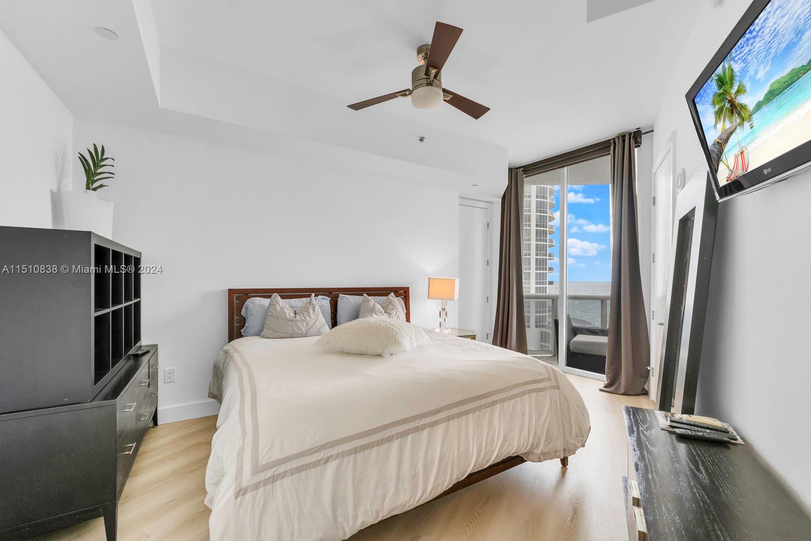 15901 Collins Ave 903, Sunny Isles Beach, Florida 33160, 3 Bedrooms Bedrooms, ,3 BathroomsBathrooms,Residential,For Sale,15901 Collins Ave 903,A11510838