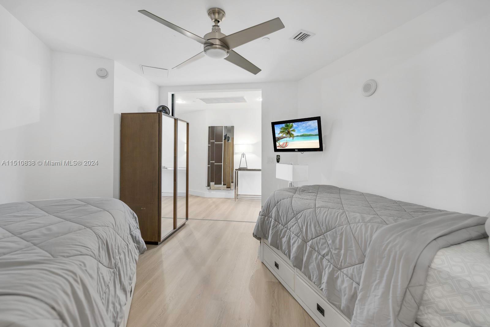 15901 Collins Ave 903, Sunny Isles Beach, Florida 33160, 3 Bedrooms Bedrooms, ,3 BathroomsBathrooms,Residential,For Sale,15901 Collins Ave 903,A11510838