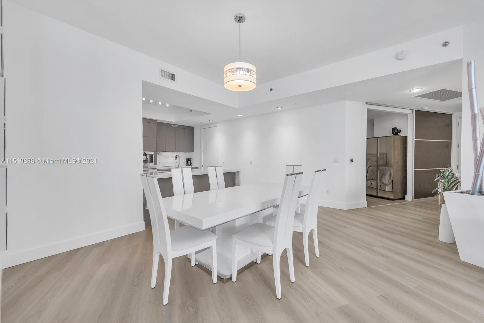 15901 Collins Ave 903, Sunny Isles Beach, Florida 33160, 3 Bedrooms Bedrooms, ,3 BathroomsBathrooms,Residential,For Sale,15901 Collins Ave 903,A11510838