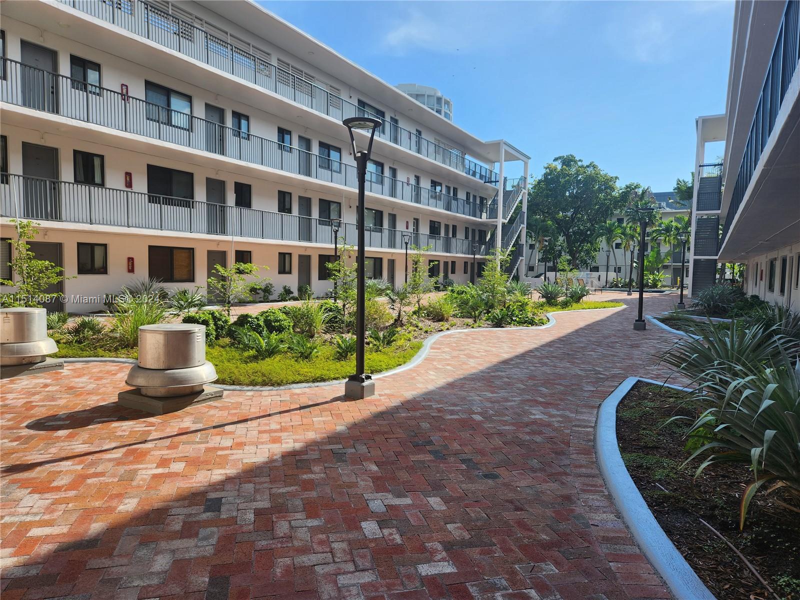 2924 Day Ave PH4N, Miami, Florida 33133, 2 Bedrooms Bedrooms, ,2 BathroomsBathrooms,Residentiallease,For Rent,2924 Day Ave PH4N,A11514087