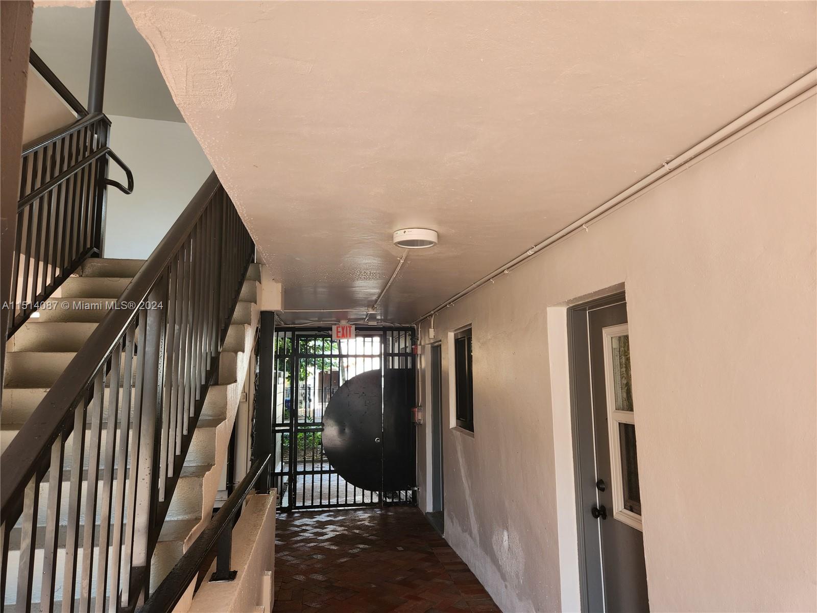 2924 Day Ave PH4N, Miami, Florida 33133, 2 Bedrooms Bedrooms, ,2 BathroomsBathrooms,Residentiallease,For Rent,2924 Day Ave PH4N,A11514087