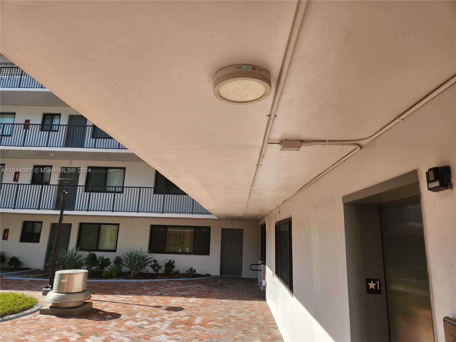 2924 Day Ave PH4N, Miami, Florida 33133, 2 Bedrooms Bedrooms, ,2 BathroomsBathrooms,Residentiallease,For Rent,2924 Day Ave PH4N,A11514087