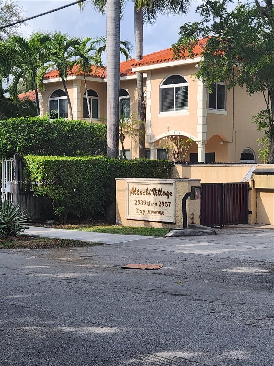 2924 Day Ave PH4N, Miami, Florida 33133, 2 Bedrooms Bedrooms, ,2 BathroomsBathrooms,Residentiallease,For Rent,2924 Day Ave PH4N,A11514087