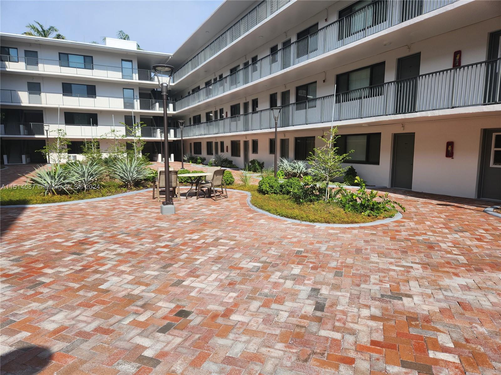 2924 Day Ave PH4N, Miami, Florida 33133, 2 Bedrooms Bedrooms, ,2 BathroomsBathrooms,Residentiallease,For Rent,2924 Day Ave PH4N,A11514087