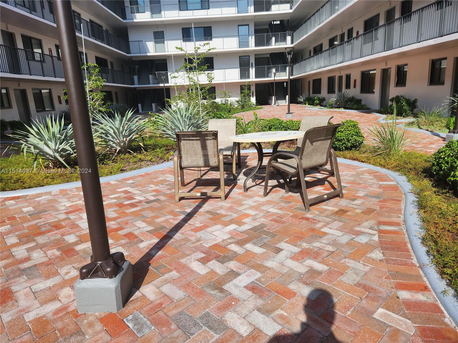 2924 Day Ave PH4N, Miami, Florida 33133, 2 Bedrooms Bedrooms, ,2 BathroomsBathrooms,Residentiallease,For Rent,2924 Day Ave PH4N,A11514087