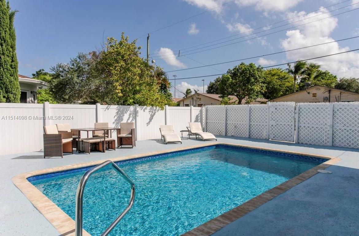 1716 Liberty St 0, Hollywood, Florida 33020, 4 Bedrooms Bedrooms, ,4 BathroomsBathrooms,Residentiallease,For Rent,1716 Liberty St 0,A11514098