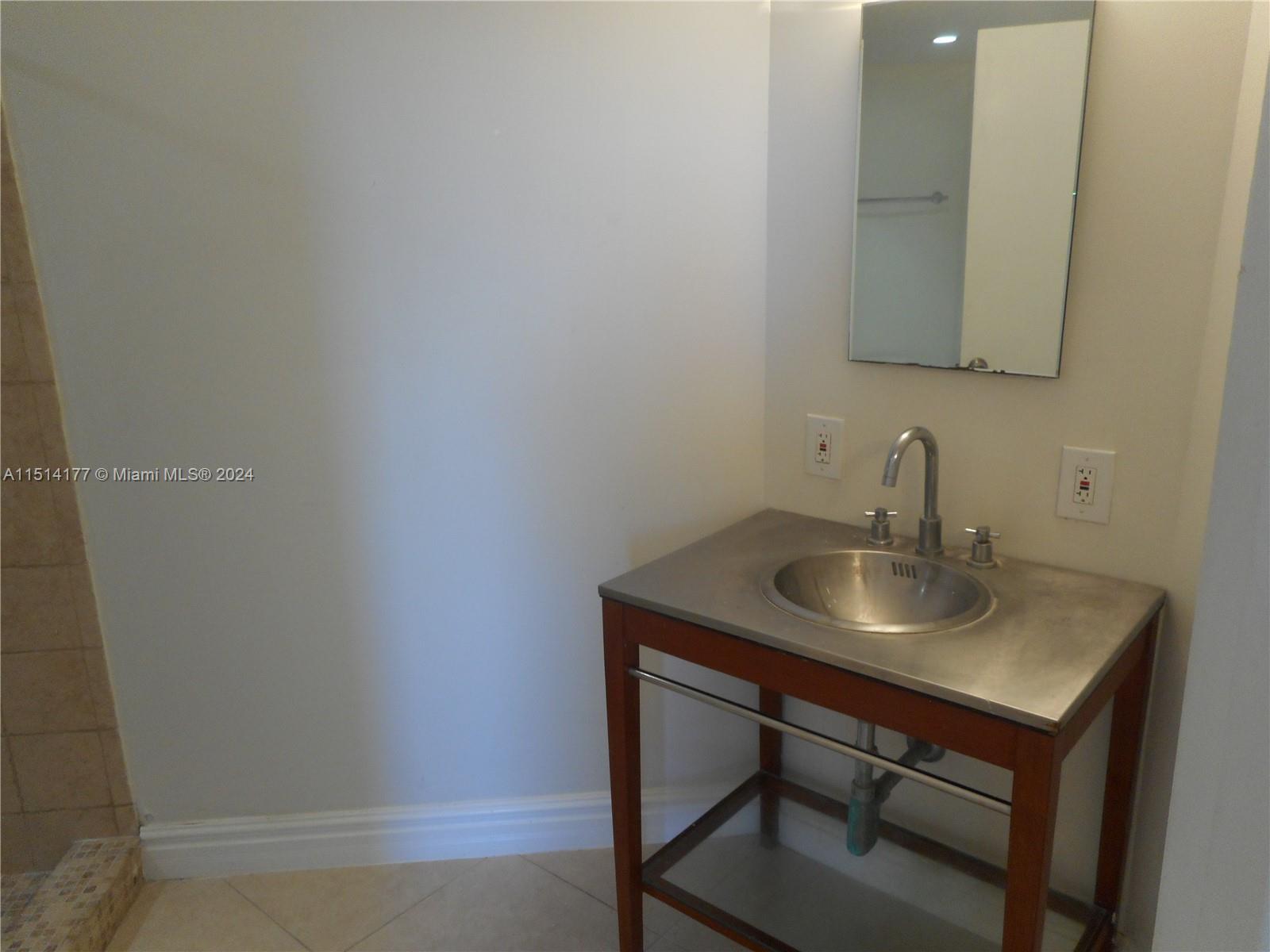 2450 NE 135th St 207, North Miami, Florida 33181, 1 Bedroom Bedrooms, ,1 BathroomBathrooms,Residential,For Sale,2450 NE 135th St 207,A11514177