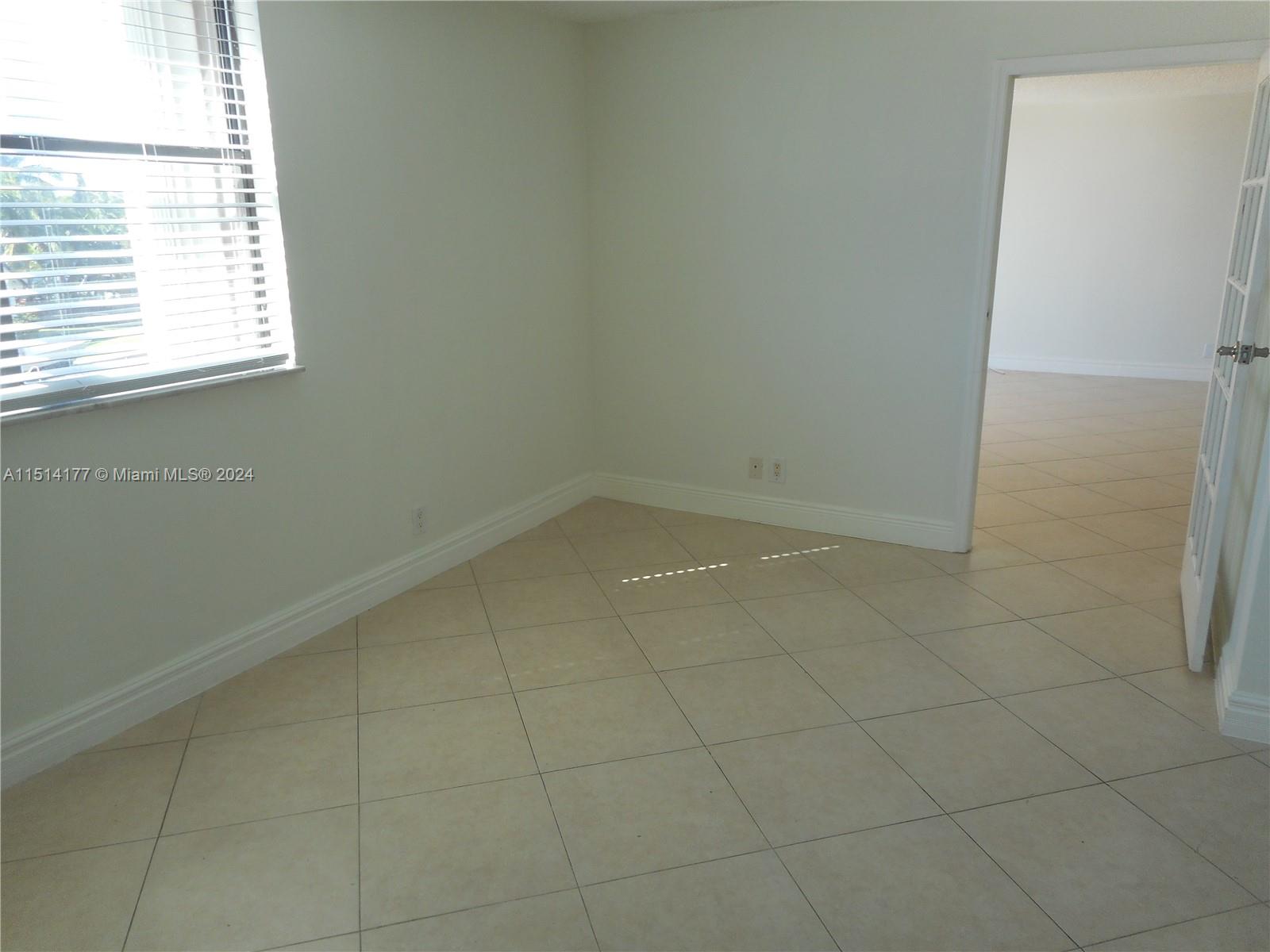 2450 NE 135th St 207, North Miami, Florida 33181, 1 Bedroom Bedrooms, ,1 BathroomBathrooms,Residential,For Sale,2450 NE 135th St 207,A11514177