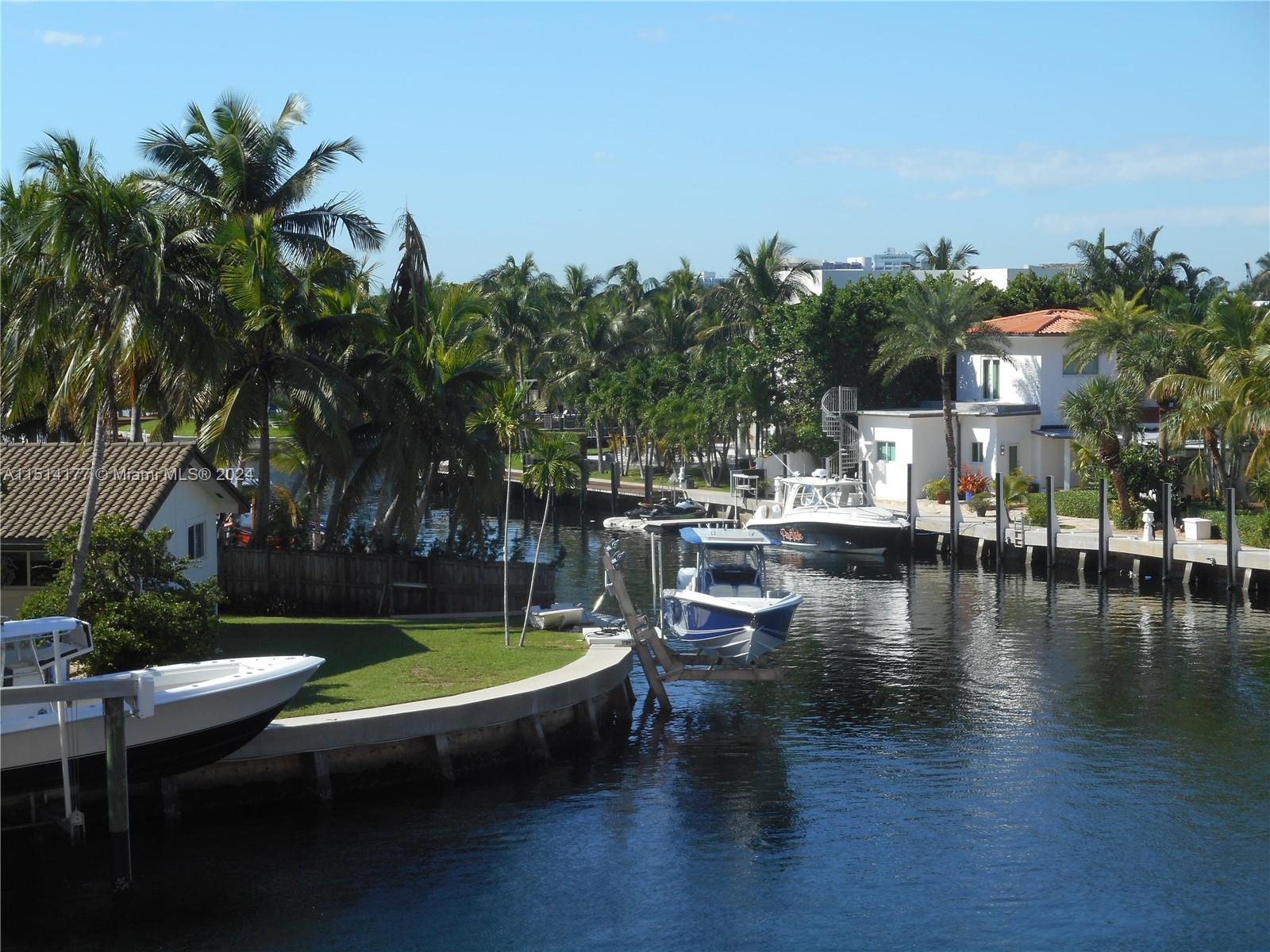 2450 NE 135th St 207, North Miami, Florida 33181, 1 Bedroom Bedrooms, ,1 BathroomBathrooms,Residential,For Sale,2450 NE 135th St 207,A11514177