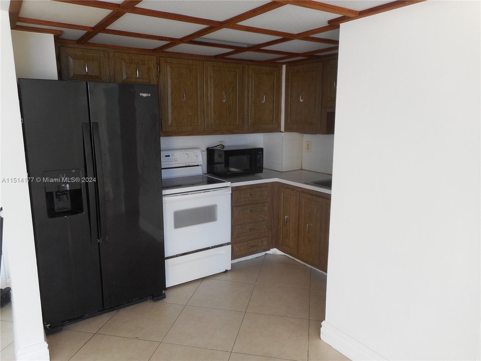 2450 NE 135th St 207, North Miami, Florida 33181, 1 Bedroom Bedrooms, ,1 BathroomBathrooms,Residential,For Sale,2450 NE 135th St 207,A11514177