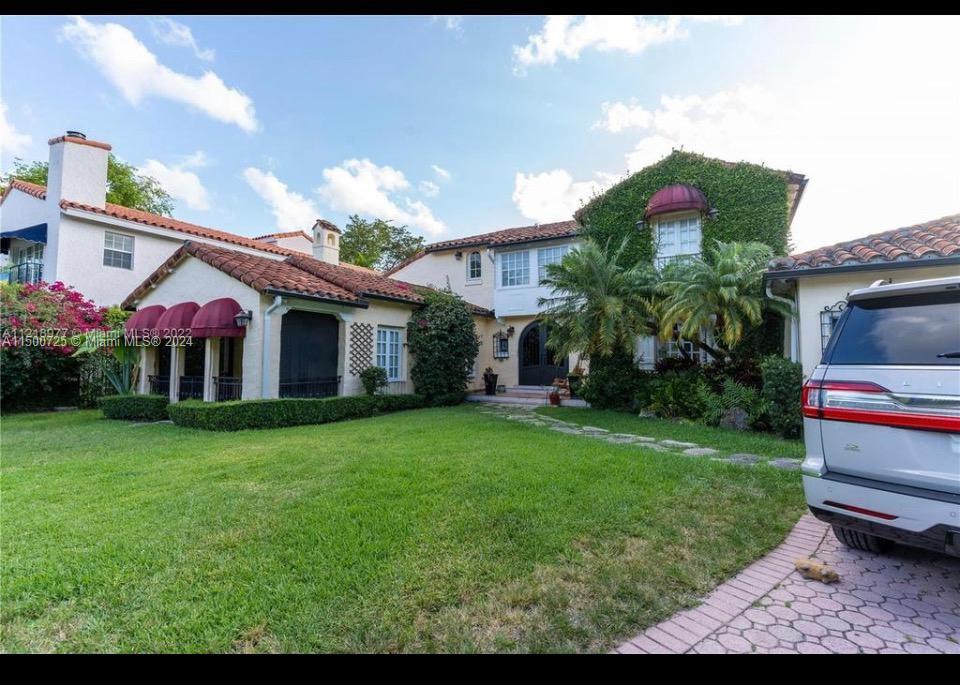4206 Alhambra Cir, Coral Gables, Florida 33146, 4 Bedrooms Bedrooms, ,4 BathroomsBathrooms,Residential,For Sale,4206 Alhambra Cir,A11500725