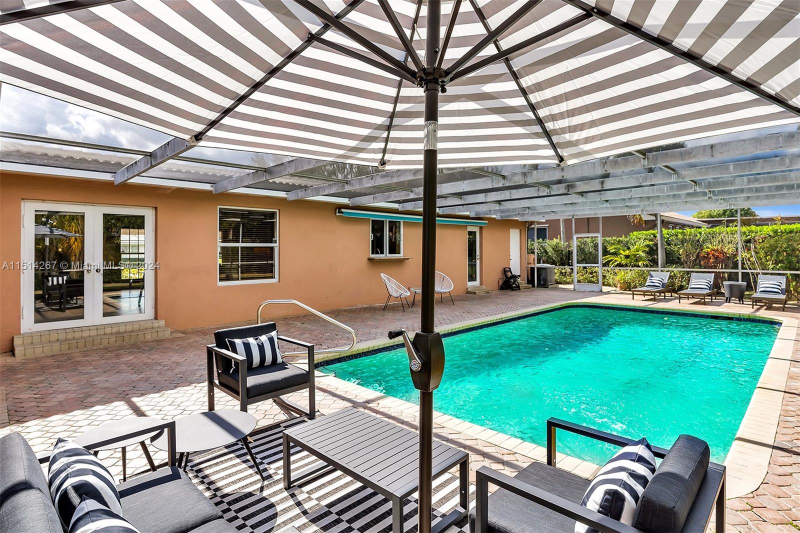3437 Buchanan St, Hollywood, Florida 33021, 3 Bedrooms Bedrooms, ,3 BathroomsBathrooms,Residentiallease,For Rent,3437 Buchanan St,A11514267