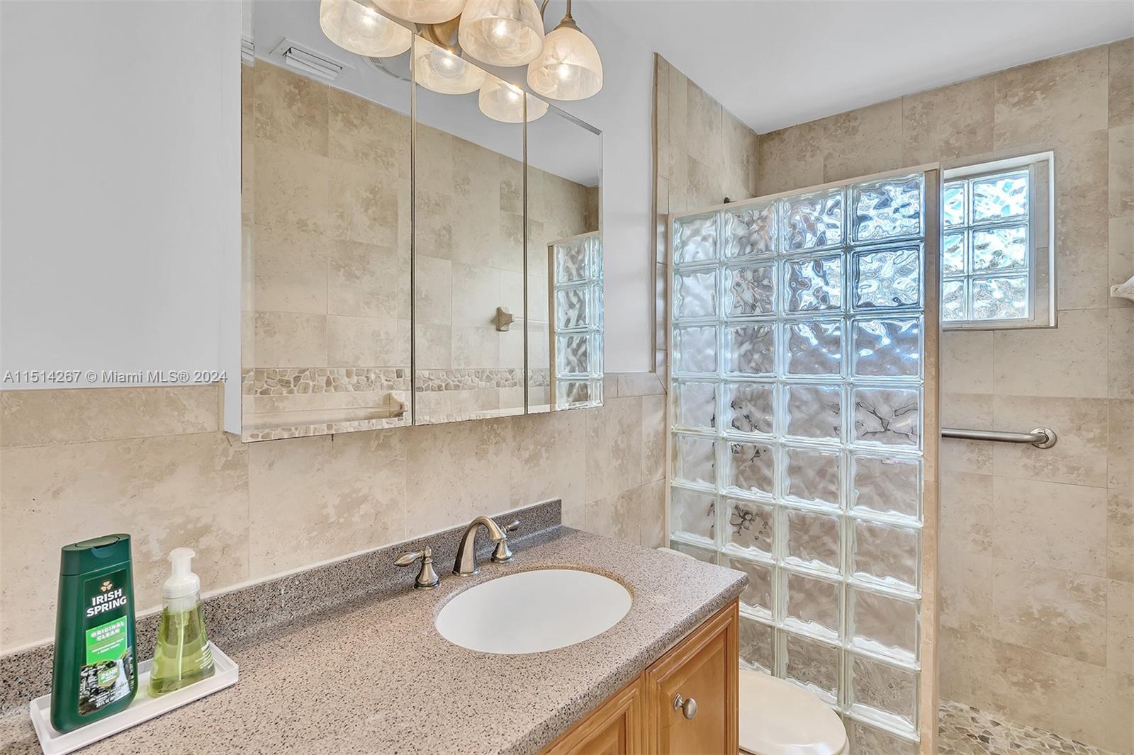 3437 Buchanan St, Hollywood, Florida 33021, 3 Bedrooms Bedrooms, ,3 BathroomsBathrooms,Residentiallease,For Rent,3437 Buchanan St,A11514267