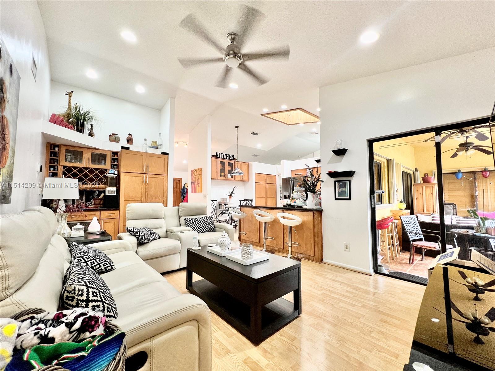 706 NW 102nd Way, Plantation, Florida 33324, 4 Bedrooms Bedrooms, ,2 BathroomsBathrooms,Residential,For Sale,706 NW 102nd Way,A11514209