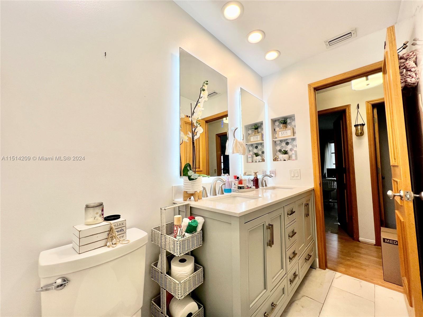 706 NW 102nd Way, Plantation, Florida 33324, 4 Bedrooms Bedrooms, ,2 BathroomsBathrooms,Residential,For Sale,706 NW 102nd Way,A11514209