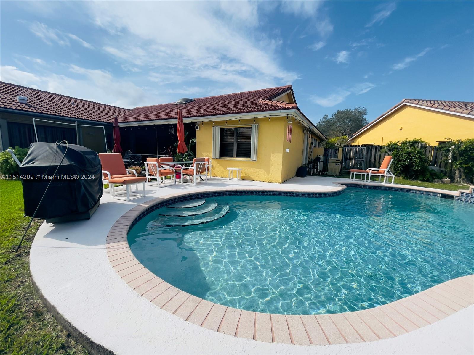 706 NW 102nd Way, Plantation, Florida 33324, 4 Bedrooms Bedrooms, ,2 BathroomsBathrooms,Residential,For Sale,706 NW 102nd Way,A11514209
