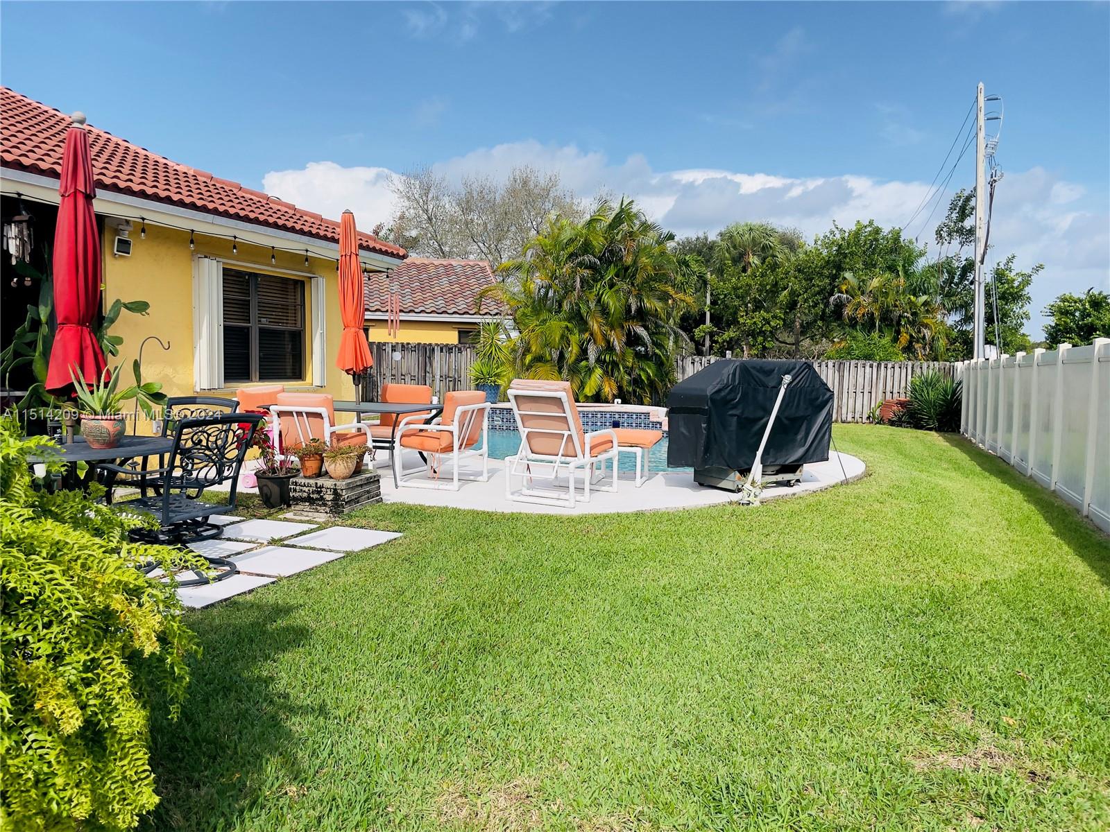 706 NW 102nd Way, Plantation, Florida 33324, 4 Bedrooms Bedrooms, ,2 BathroomsBathrooms,Residential,For Sale,706 NW 102nd Way,A11514209