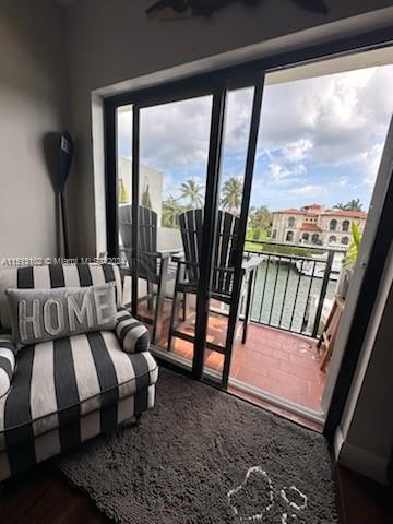 6901 Edgewater Dr 317, Coral Gables, Florida 33133, 2 Bedrooms Bedrooms, ,2 BathroomsBathrooms,Residentiallease,For Rent,6901 Edgewater Dr 317,A11513102