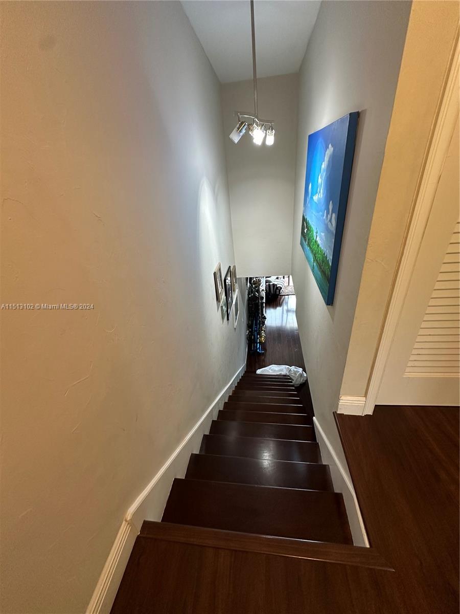 6901 Edgewater Dr 317, Coral Gables, Florida 33133, 2 Bedrooms Bedrooms, ,2 BathroomsBathrooms,Residentiallease,For Rent,6901 Edgewater Dr 317,A11513102
