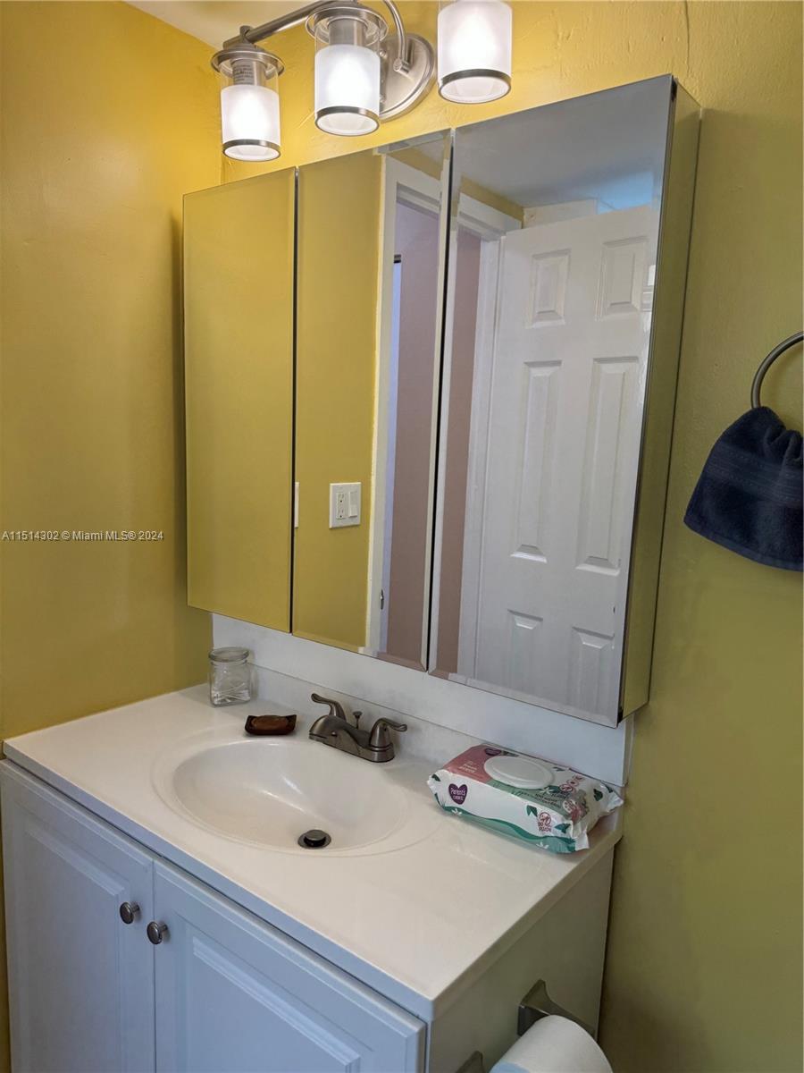 16851 NE 23rd Ave B101, North Miami Beach, Florida 33160, 2 Bedrooms Bedrooms, ,2 BathroomsBathrooms,Residential,For Sale,16851 NE 23rd Ave B101,A11514302