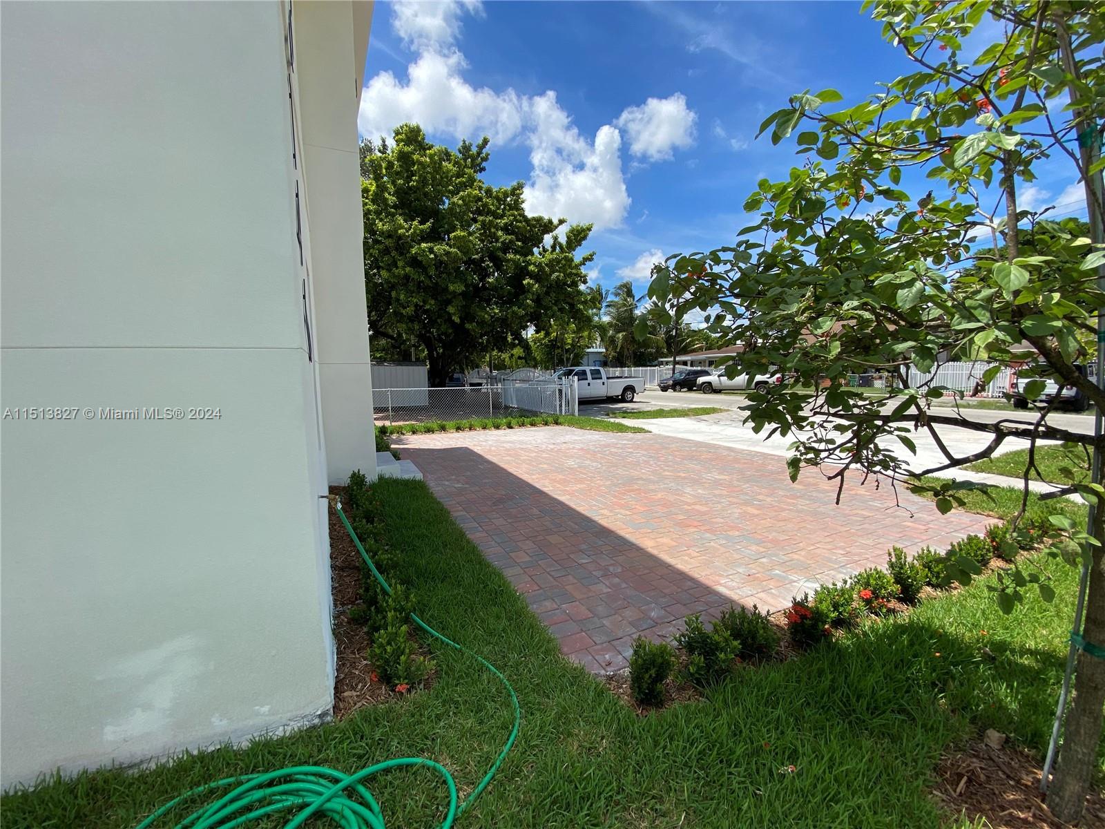 3146 NW 32nd St A, Unincorporated Dade County, Florida 33142, 3 Bedrooms Bedrooms, ,2 BathroomsBathrooms,Residentiallease,For Rent,3146 NW 32nd St A,A11513827