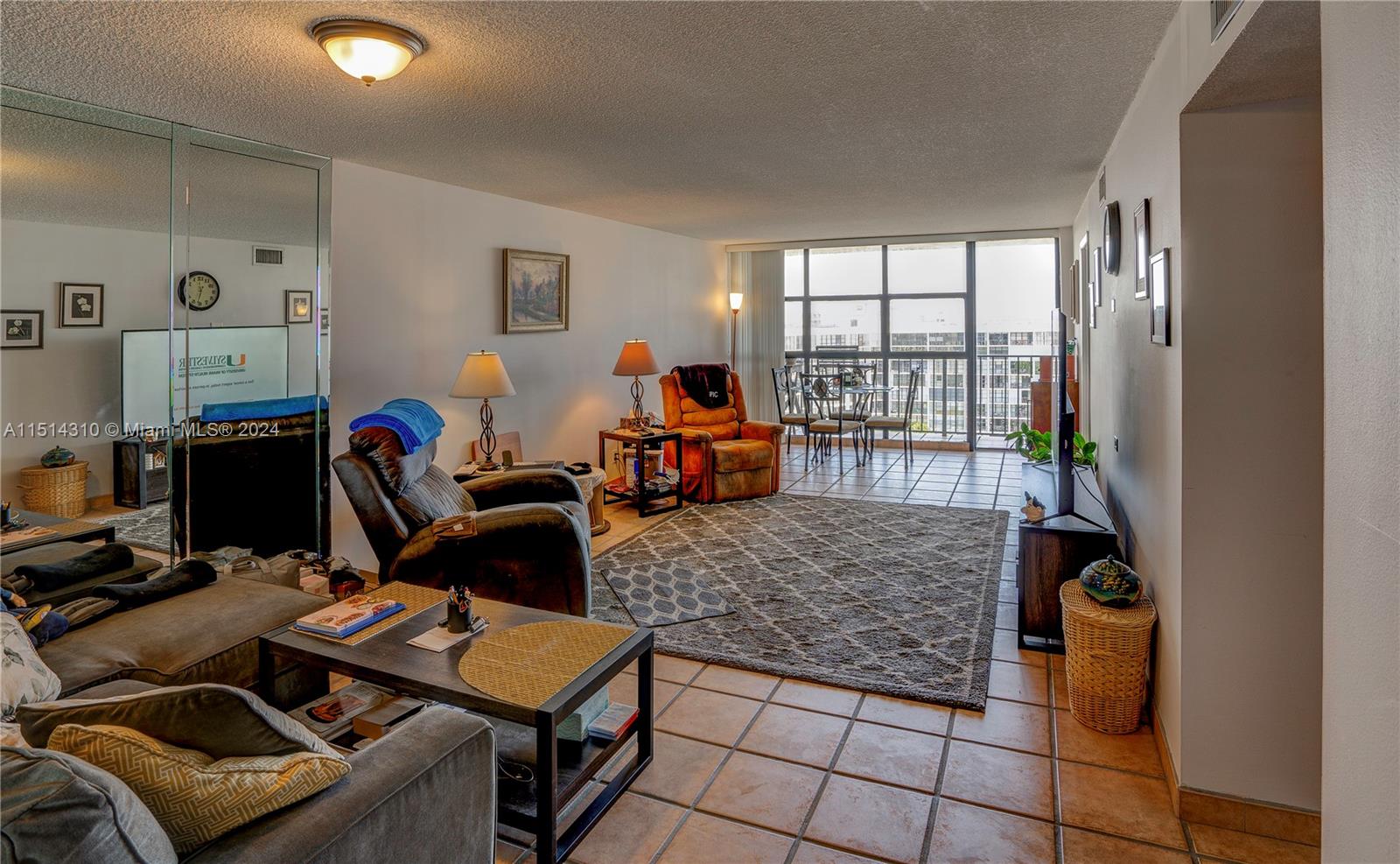 600 Parkview Dr 1119, Hallandale Beach, Florida 33009, 2 Bedrooms Bedrooms, ,2 BathroomsBathrooms,Residential,For Sale,600 Parkview Dr 1119,A11514310