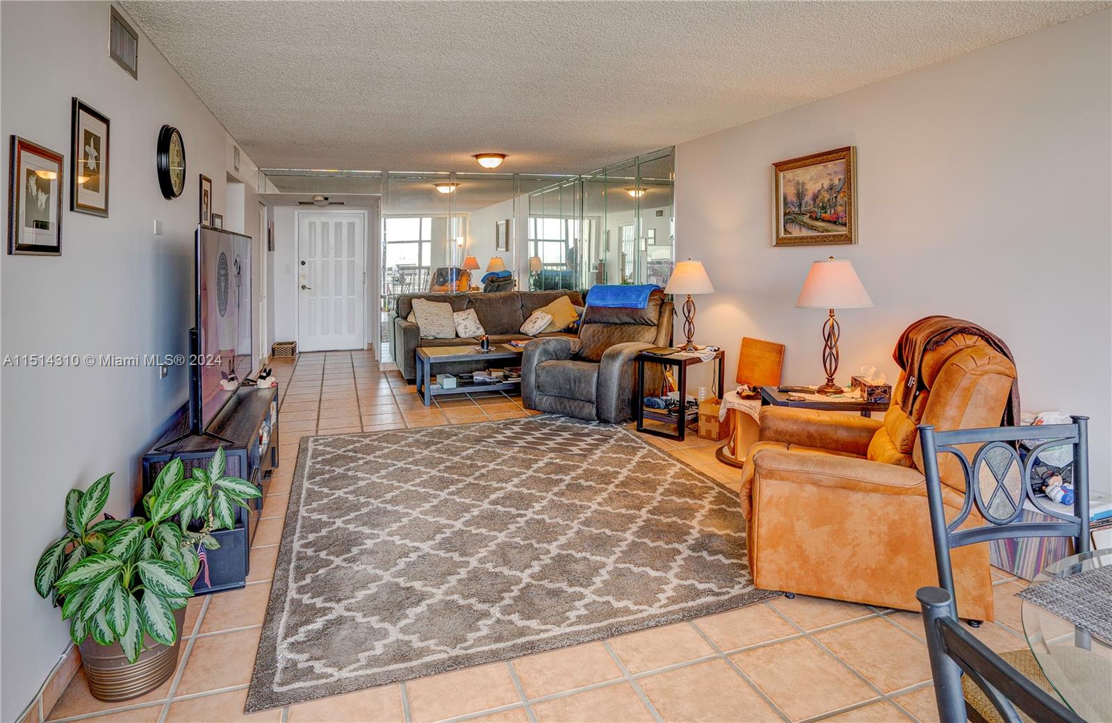 600 Parkview Dr 1119, Hallandale Beach, Florida 33009, 2 Bedrooms Bedrooms, ,2 BathroomsBathrooms,Residential,For Sale,600 Parkview Dr 1119,A11514310